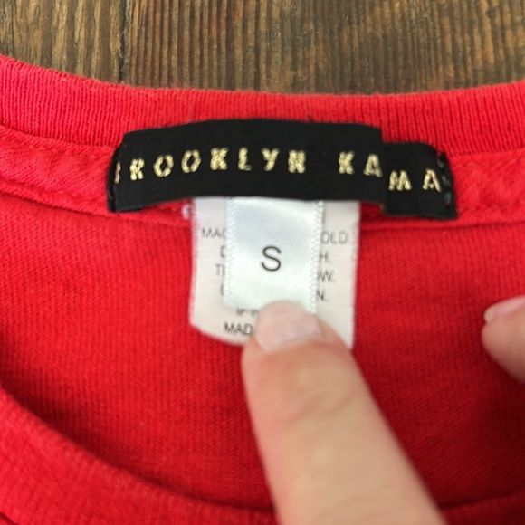 Los Angeles Girls (Junior) Small Graphic T- Shirt - Picture 3 of 3